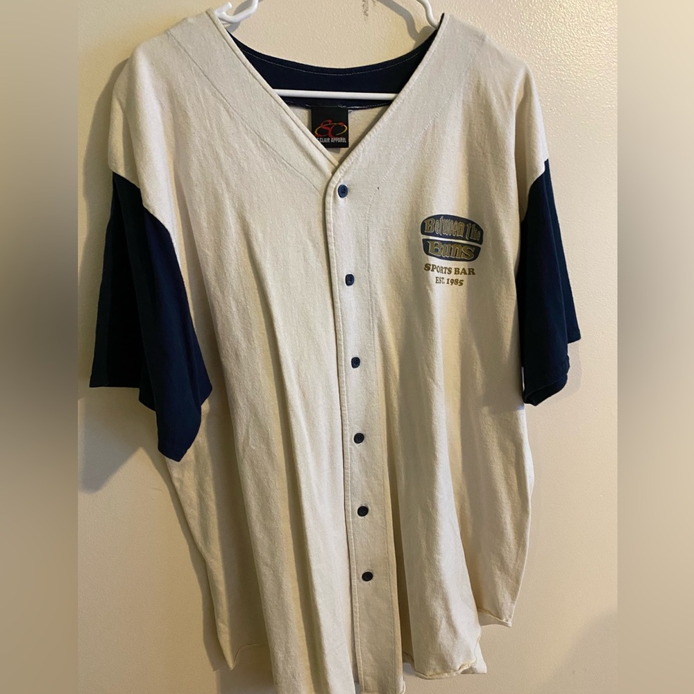 Mens Vintage Baseball type Shirt